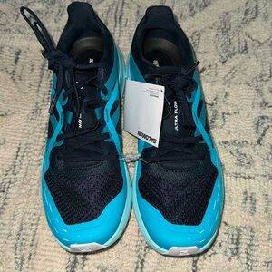 Salomon women’s Trail Running shoes